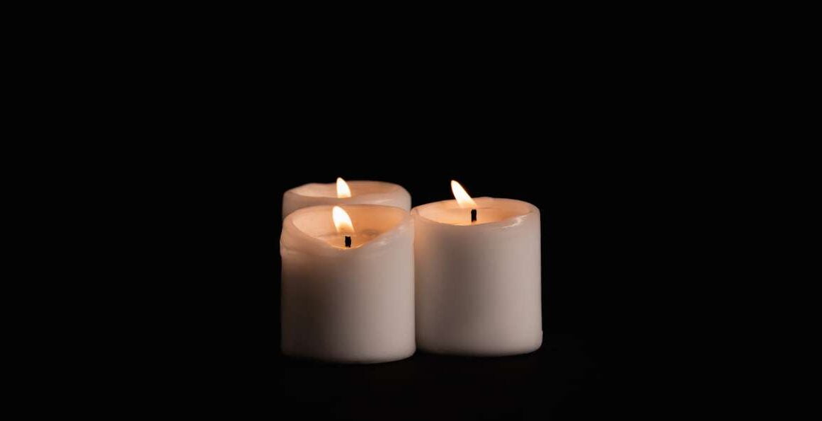 Κεράκια αναμμένα